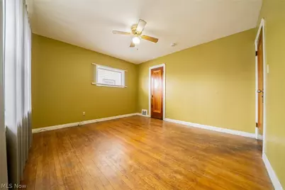 17909 Schenely Avenue, Loveland, OH 44119 - Photo 21