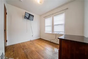 17909 Schenely Ave, Loveland, OH 44119 - Photo 19