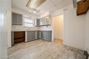 17909 Schenely Ave, Loveland, OH 44119 - Photo 13