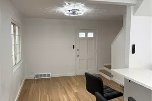 461 Kenwood Dr, Euclid, OH 44123 - Photo 3