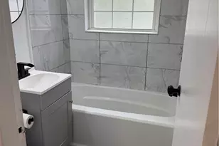 461 Kenwood Dr, Euclid, OH 44123 - Photo 9