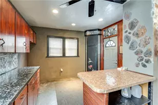 263 19th St NW, Barberton, OH 44203 - Photo 13