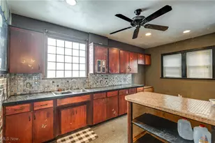 263 19th St NW, Barberton, OH 44203 - Photo 11