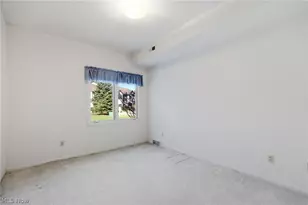 7283 Village Dr, Mentor, OH 44060 - Photo 27