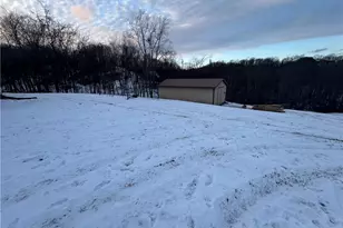 1105 Pacific Rd NE, Carrollton, OH 44615 - Photo 7