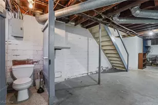 2292 S Overlook Rd, Cleveland Heights, OH 44106 - Photo 25