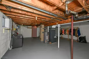 1365 Vanderhoof Rd, New Franklin, OH 44203 - Photo 33