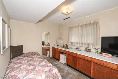 1365 Vanderhoof Road, New Franklin, OH 44203 - Photo 25