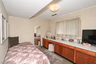 1365 Vanderhoof Rd, New Franklin, OH 44203 - Photo 25