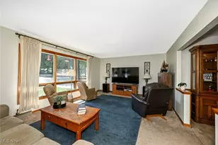 1365 Vanderhoof Rd, New Franklin, OH 44203 - Photo 5