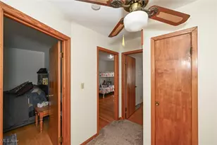 1365 Vanderhoof Rd, New Franklin, OH 44203 - Photo 13