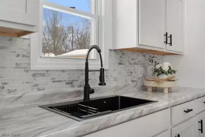 2401 Greenvale Road, Loveland, OH 44121 - Photo 11