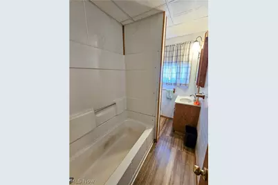 715 N Walnut Street, Dover, OH 44622 - Photo 21