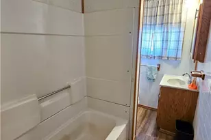 715 N Walnut St, Dover, OH 44622 - Photo 21