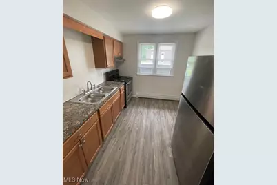 402 Caroline Avenue #11, Hubbard, OH 44425 - Photo 7