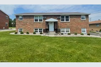 402 Caroline Avenue #11, Hubbard, OH 44425 - Photo 1