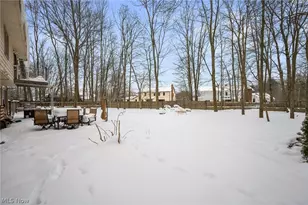 3889 Beechmont Oval, Orange, OH 44122 - Photo 25