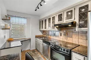 11820 Edgewater Dr, Oakwood, OH 44107 - Photo 17