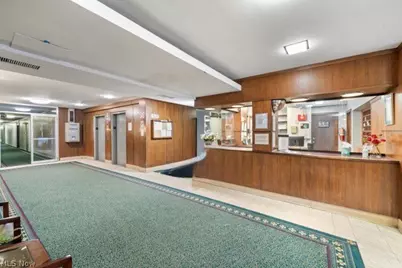 11820 Edgewater Drive #415, Oakwood, OH 44107 - Photo 5