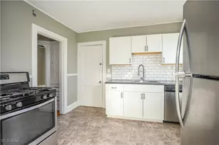 2099 Waterbury Rd, Oakwood, OH 44107 - Photo 17