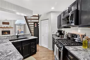 4068 St Andrews Ct, Canfield, OH 44406 - Photo 11