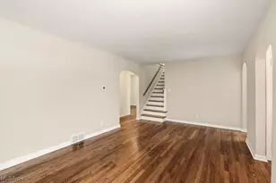 1492 Onondago Ave, Akron, OH 44305 - Photo 7