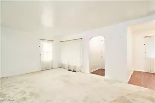 1225 Belleflower Rd, Akron, OH 44307 - Photo 7