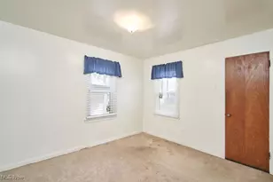 1225 Belleflower Rd, Akron, OH 44307 - Photo 9