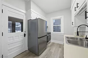 1037 Pitkin Ave, Akron, OH 44310 - Photo 27