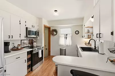 300 Melbourne Avenue, Akron, OH 44313 - Photo 19