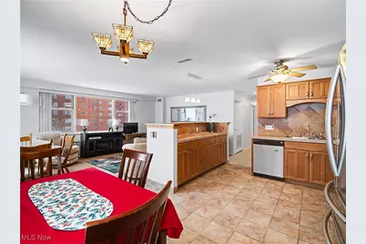 11850 Edgewater Drive #512, Oakwood, OH 44107 - Photo 13