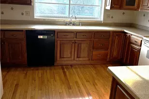 215 Pebble Dr, Marietta, OH 45750 - Photo 11