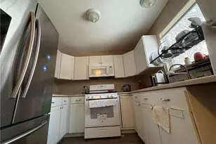 1113 Smithfarm Ave, Akron, OH 44305 - Photo 9