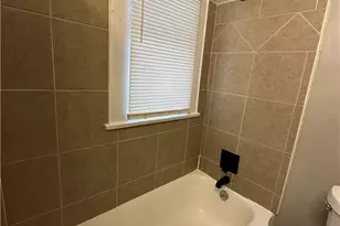 5303 Kohout St, Maple Heights, OH 44137 - Photo 9