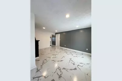 513 Gulf Road, Elyria, OH 44035 - Photo 5