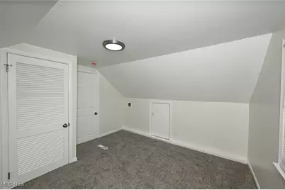 2155 Bailey Road, Cuyahoga Falls, OH 44221 - Photo 27