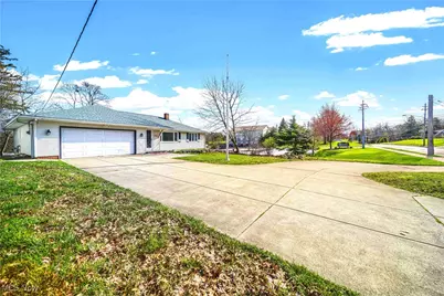 30529 Ridge Road, Wickliffe, OH 44092 - Photo 3