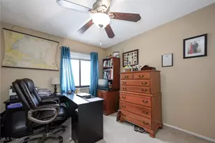 864 Kirkwall Dr, Akron, OH 44321 - Photo 15