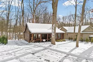 410 Apple Hill Dr N, Howard, OH 43028 - Photo 1