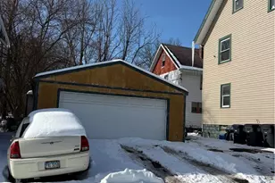 628 Bellevue Ave, Akron, OH 44307 - Photo 3