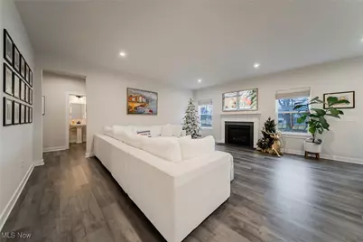 6162 James Drive, Lorain, OH 44053 - Photo 7