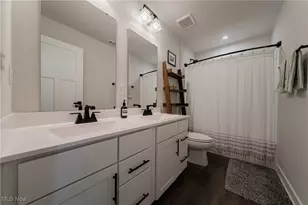 6162 James Dr, Lorain, OH 44053 - Photo 41