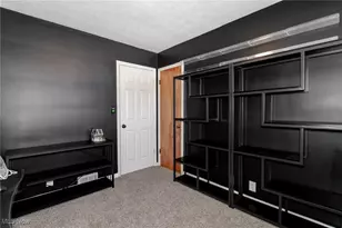 518 E 305th St, Willowick, OH 44095 - Photo 23