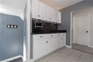 518 E 305th St, Willowick, OH 44095 - Photo 11