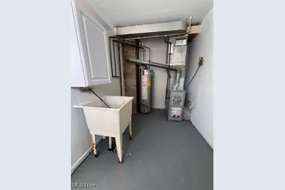 610 Elm Street, Struthers, OH 44471 - Photo 13