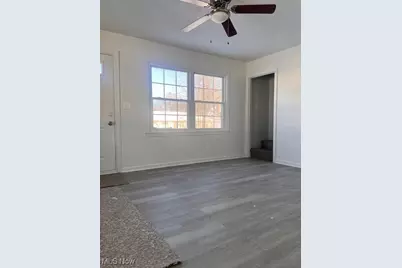 610 Elm Street, Struthers, OH 44471 - Photo 5