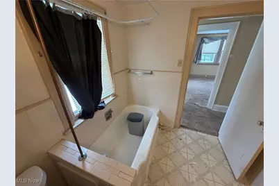 783 Leonard Street, Akron, OH 44307 - Photo 25