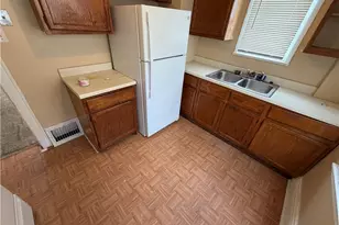 783 Leonard St, Akron, OH 44307 - Photo 7