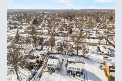 687 Crestview Avenue, Akron, OH 44320 - Photo 37