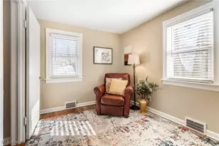 687 Crestview Ave, Akron, OH 44320 - Photo 21